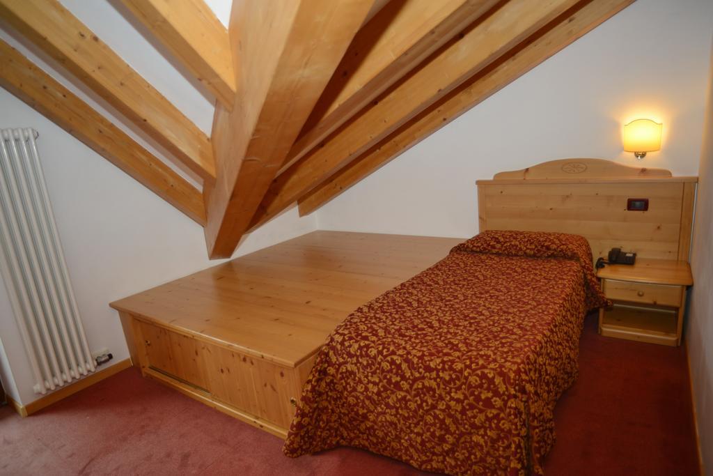 אנדלו Hotel Canada חדר תמונה