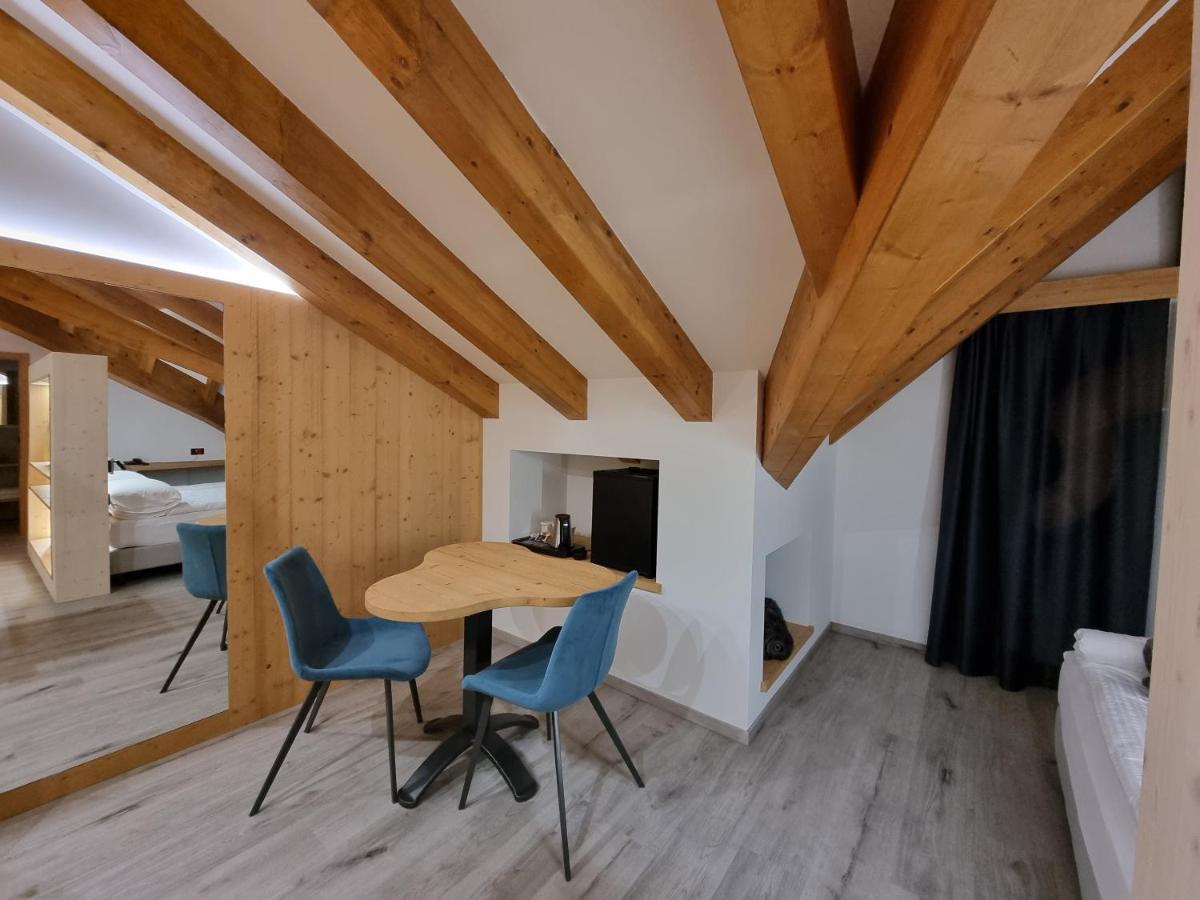 אנדלו Hotel Canada מראה חיצוני תמונה